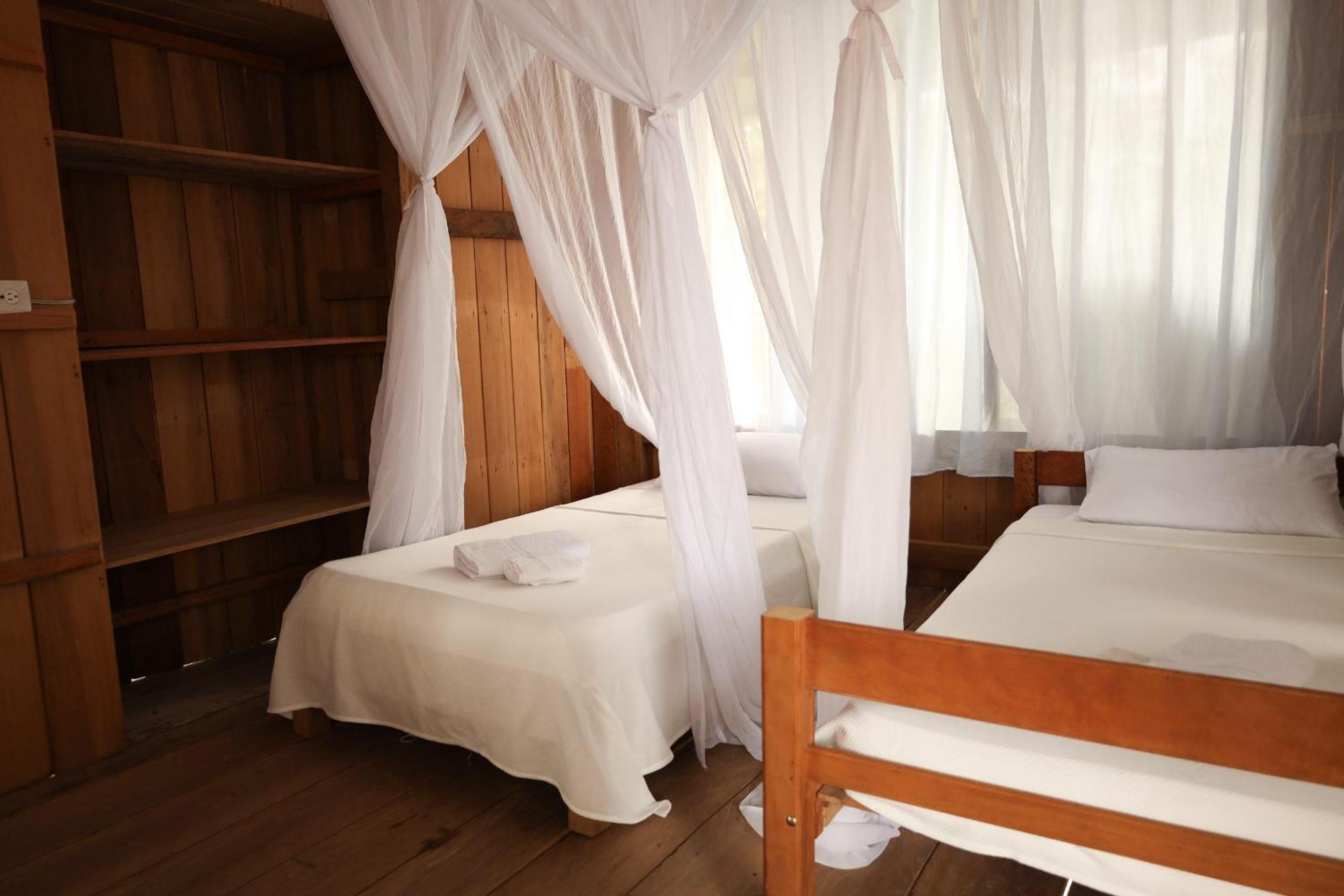 La Ceiba, Amazonas Hotel Летисия Екстериор снимка
