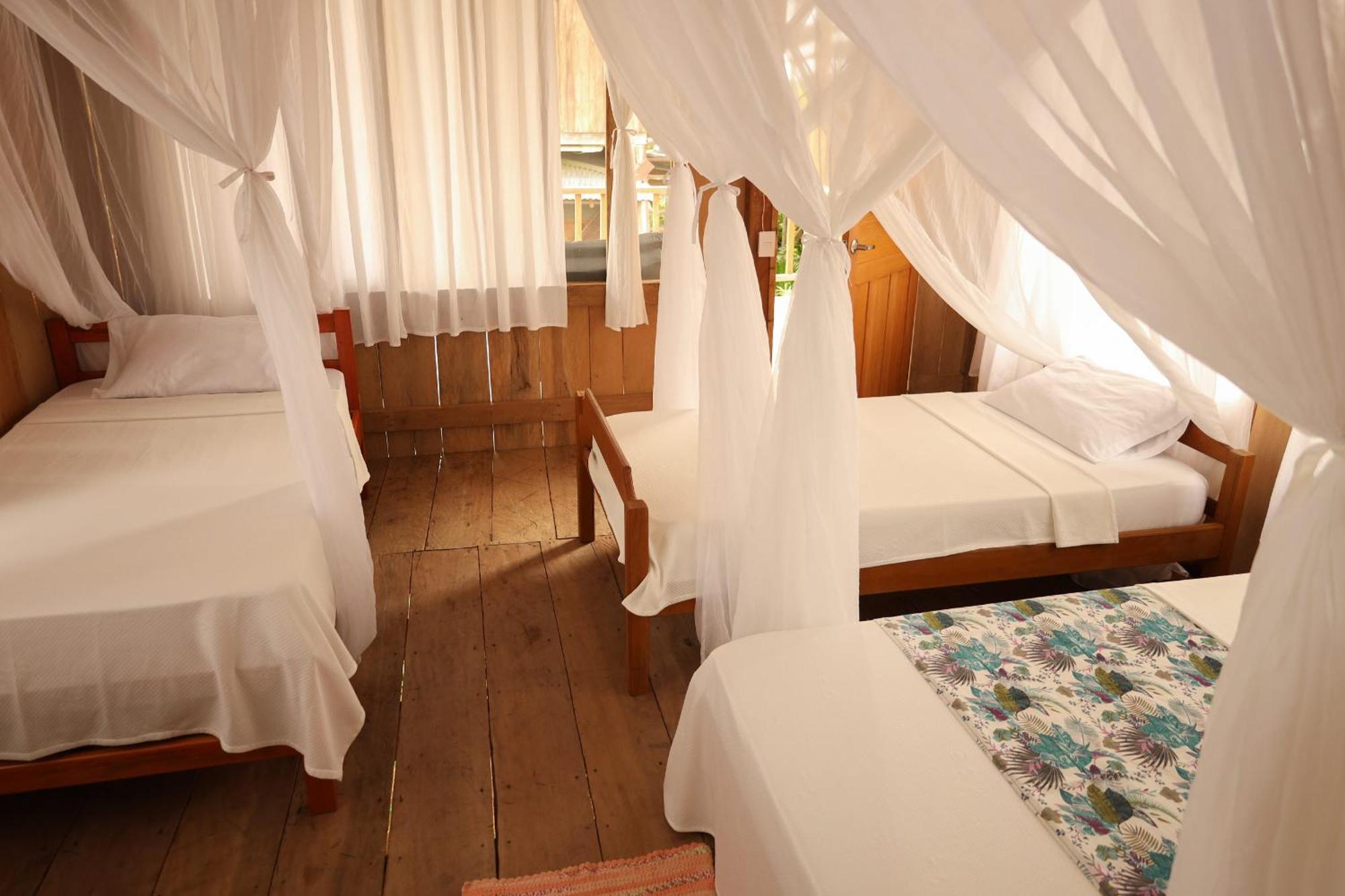 La Ceiba, Amazonas Hotel Летисия Екстериор снимка