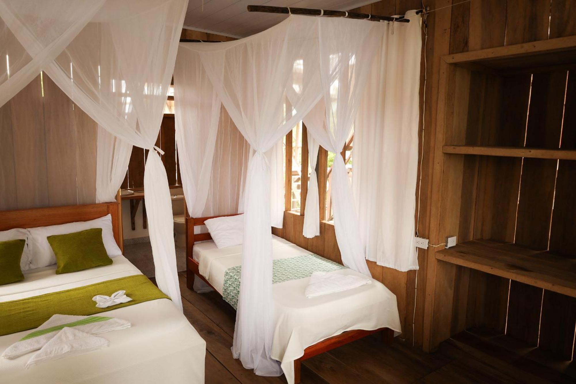 La Ceiba, Amazonas Hotel Летисия Екстериор снимка